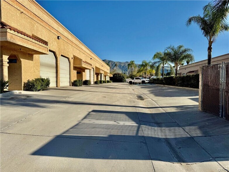 More Photos Of 478 N Scovell Ave, San Jacinto Warehouse For Sale