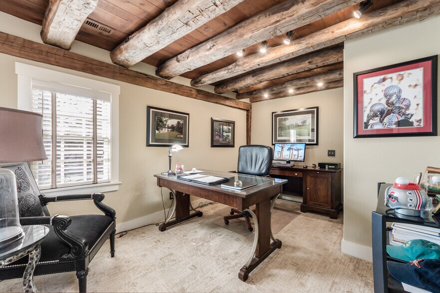 More Photos Of 109 S High St, Dublin Loft Creative Space For Sale