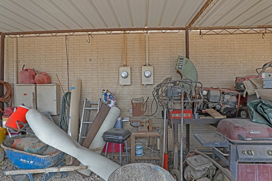 More Photos Of 3616-3618 Dividend Dr, Garland Manufacturing For Sale