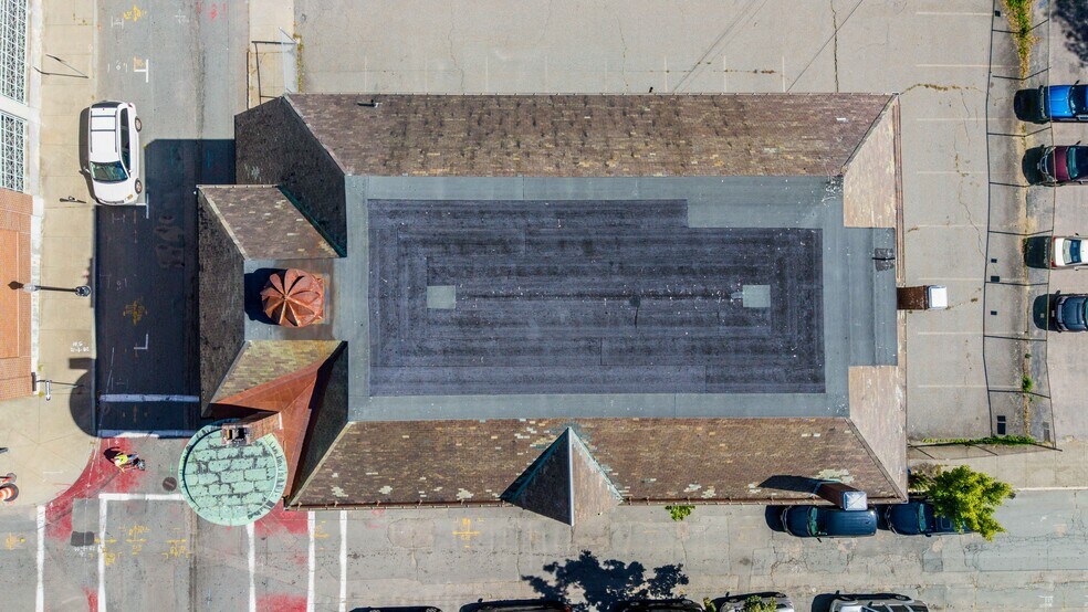 More Photos Of 636 Purchase st, New Bedford Specialty For Sale