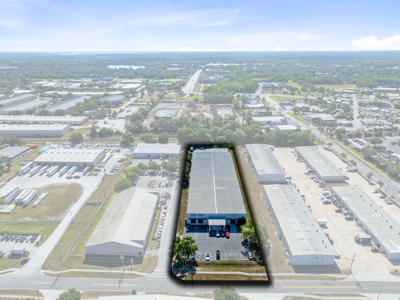 More Photos Of 1356 Bennett Dr, Longwood Distribution For Lease