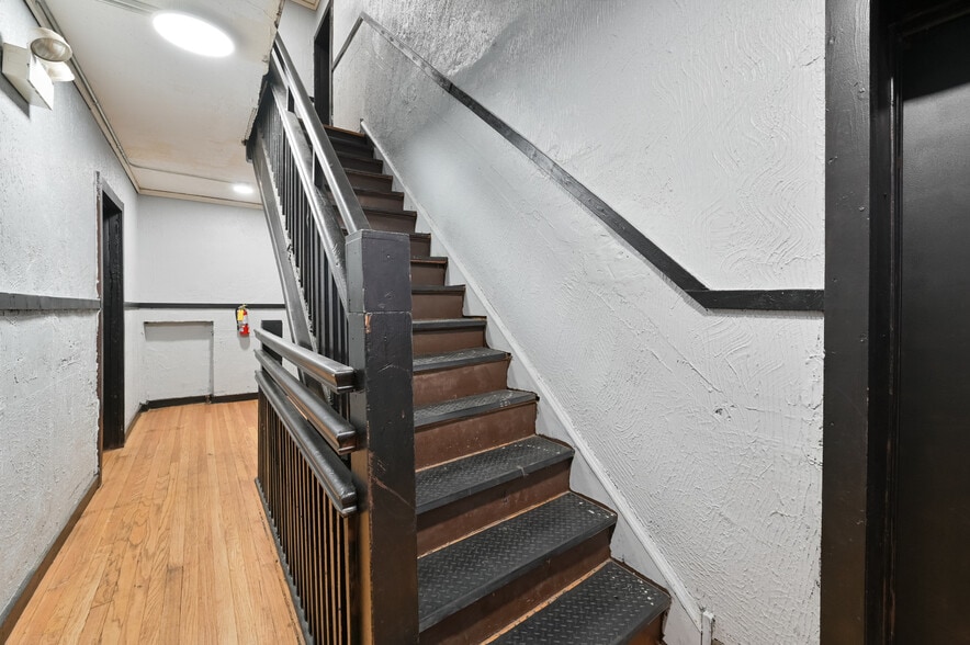 More Photos Of 348 W 74th St, Chicago Apartments For Sale