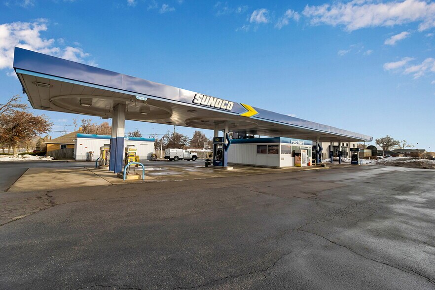 More Photos Of 2050 Sheridan Dr, Buffalo Fast Food For Lease