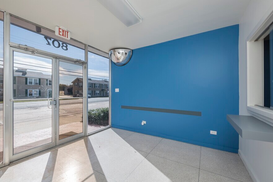 More Photos Of 807 Hudson Ln, Monroe Office For Sale