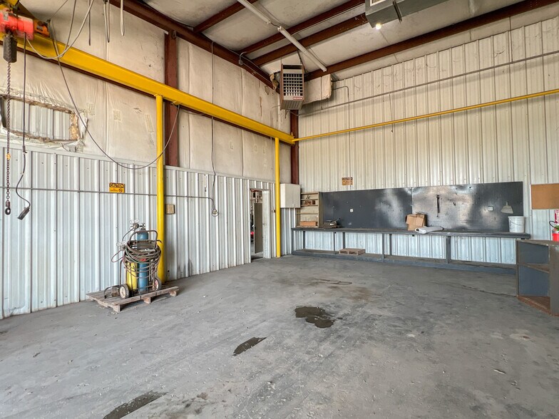 More Photos Of 2156 Denley Rd, Houma Warehouse For Sale