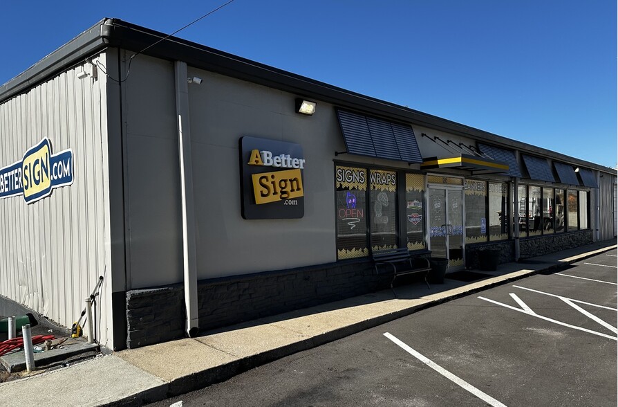 Primary Photo Of 139 New Hope Rd, Lawrenceville Warehouse For Sale