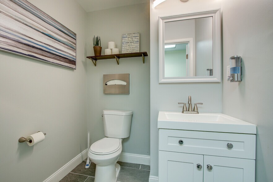 More Photos Of 5821 Allentown Rd, Camp Springs Coworking Space