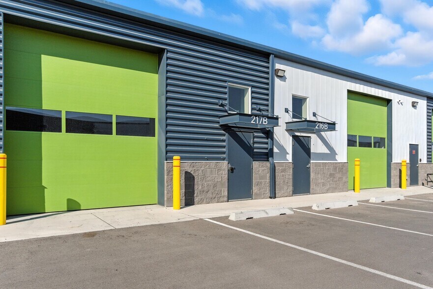 More Photos Of 5170-5176 W Liberator Dr, Kearns Warehouse For Lease