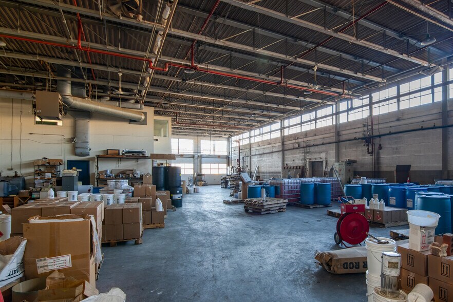 More Photos Of 299 Welton St, Hamden Warehouse For Lease