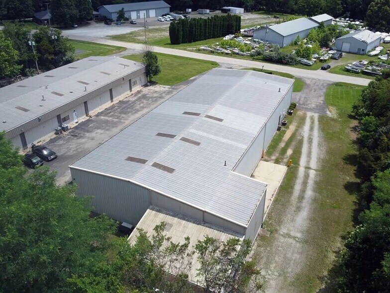 More Photos Of 3510 Mattingly Rd, Buckner Light Distribution For Lease