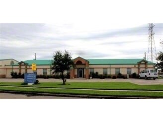 More Photos Of 451 Landing Blvd, League City Office For Sale