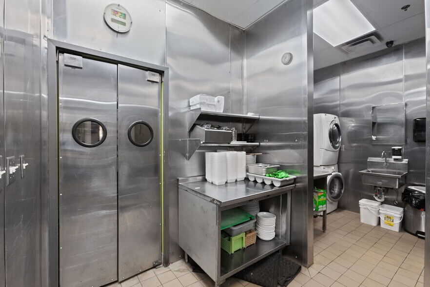 More Photos Of 102 Clinton Center Dr, Clinton Restaurant For Sale