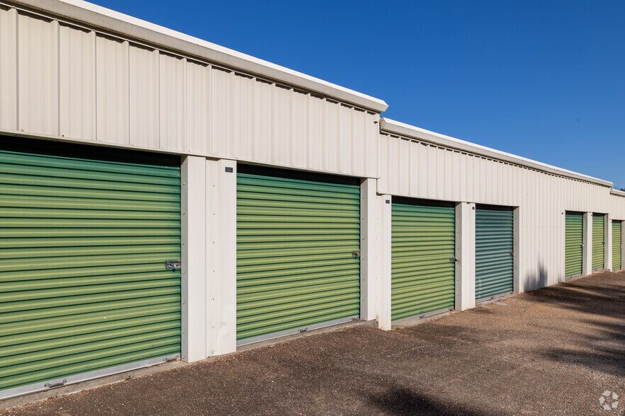 More Photos Of 1300 Schillinger Rd S, Mobile Self Storage For Sale