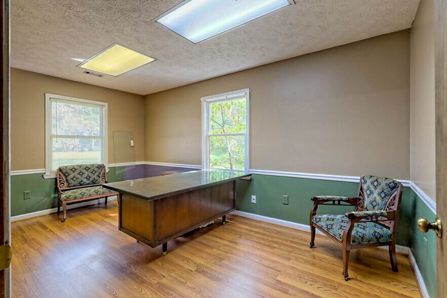 More Photos Of 1552 Highway 441 N, Clayton Office For Sale