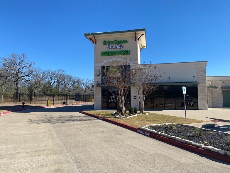 More Photos Of 17333 State Highway 6 S, College Station Self Storage For Lease