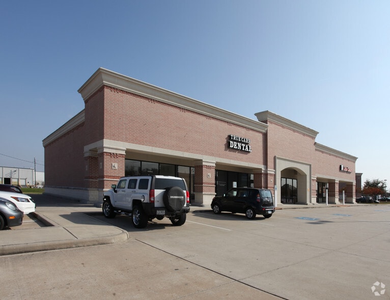 More Photos Of 6340 N Eldridge Pky, Houston Unknown For Lease