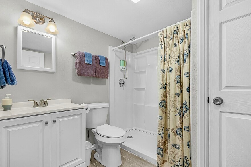 More Photos Of 3226 Stringfellow Rd, Saint James City Apartments For Sale