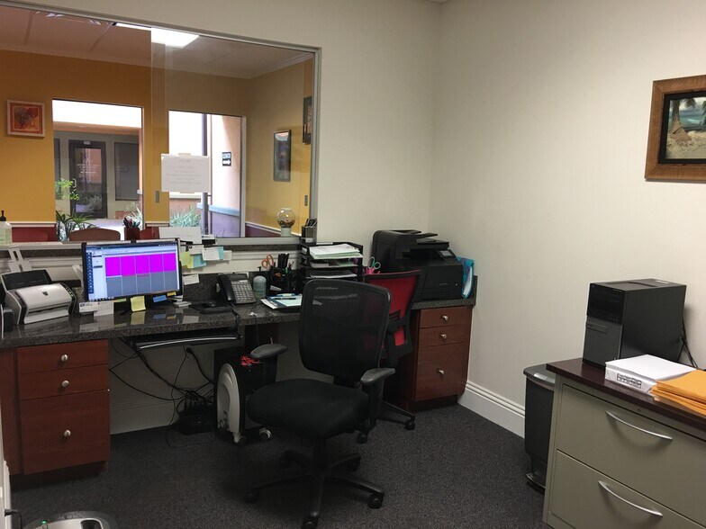 More Photos Of 1307 S International Pky, Lake Mary Office For Lease