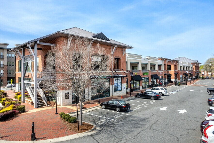 More Photos Of 624 Jetton St, Davidson Storefront Retail Office For Lease
