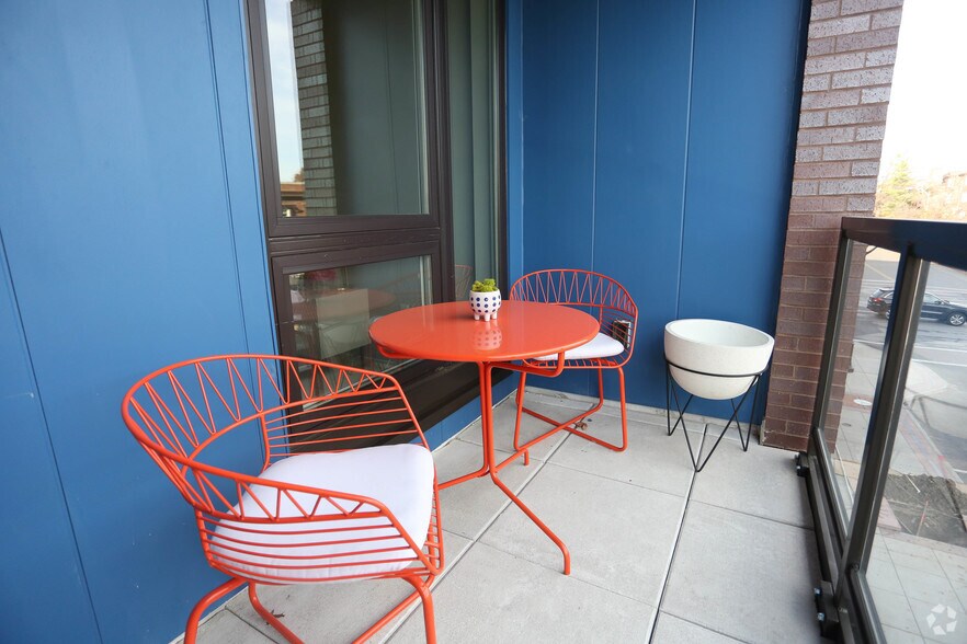 More Photos Of 25-45 N Central Ave, Clayton Apartments For Lease