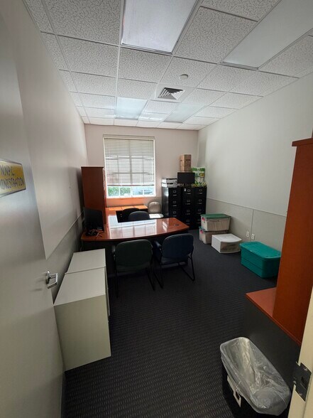 More Photos Of 9160 Galleria Ct, Naples Medical For Lease