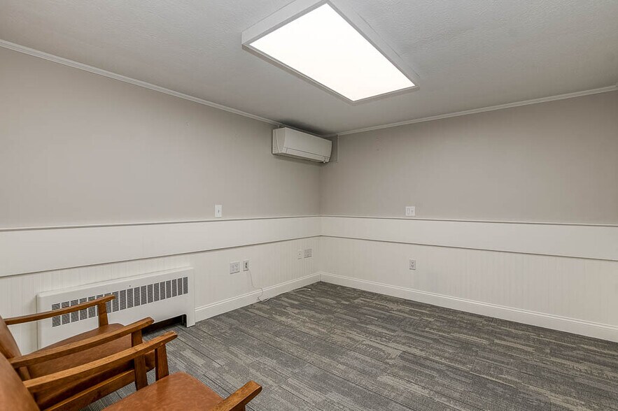 More Photos Of 709 Plain St, Marshfield Medical For Sale