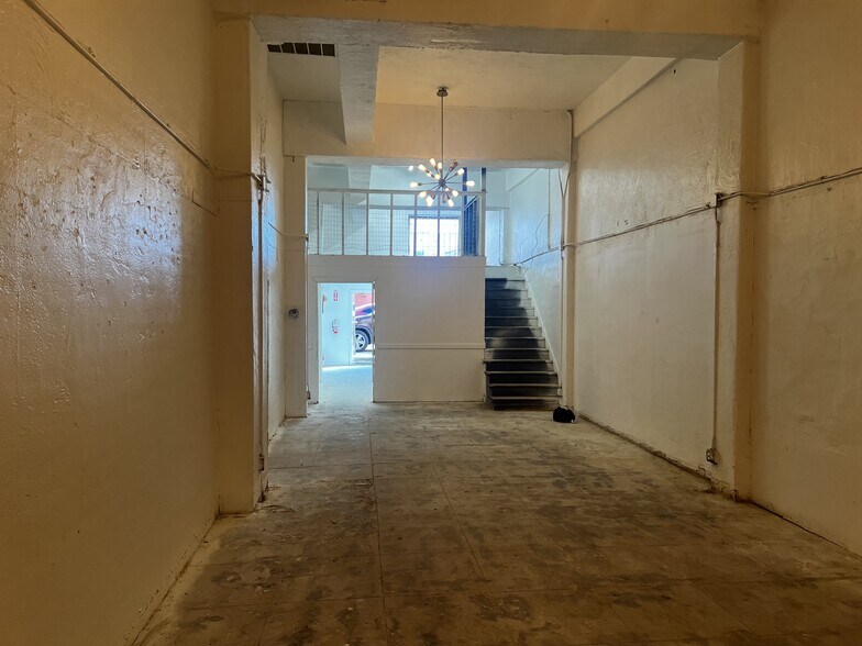 More Photos Of 810-814 S La Brea Ave, Los Angeles Storefront Retail Office For Lease
