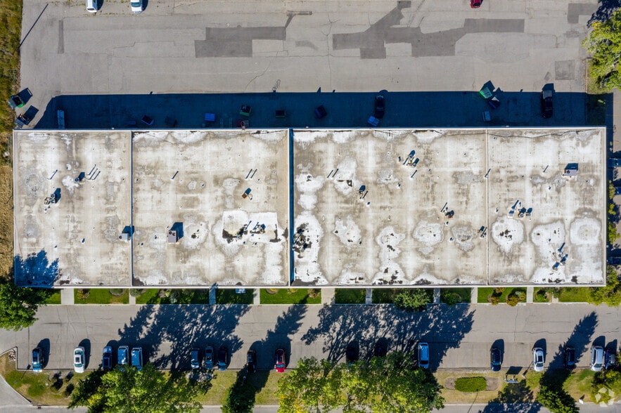 More Photos Of 6143 4th St SE, Calgary Light Distribution For Lease