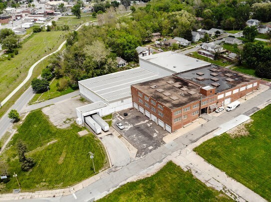 More Photos Of 601 Albemarle St, Saint Joseph Warehouse For Lease