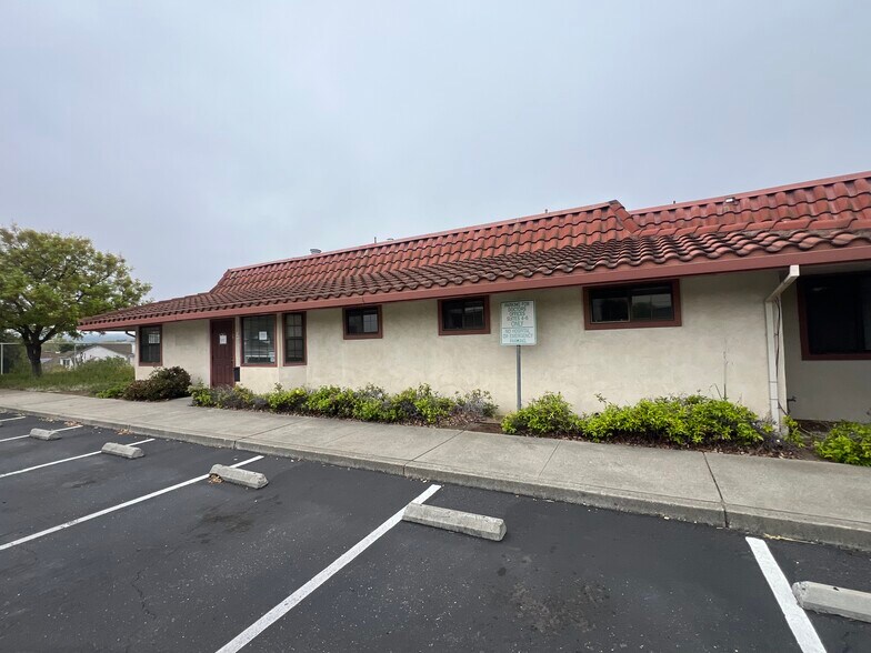 More Photos Of 901 Sunset Dr, Hollister Medical For Lease