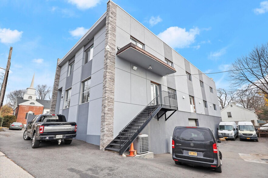 More Photos Of 1007 Yonkers Ave, Yonkers Storefront Retail Office For Lease