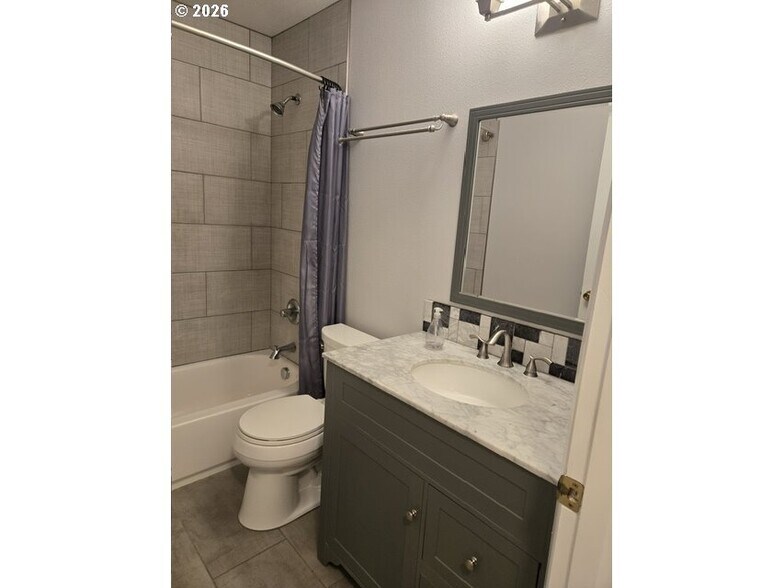 More Photos Of 1607 NE 26th Ave, Portland Apartments For Sale