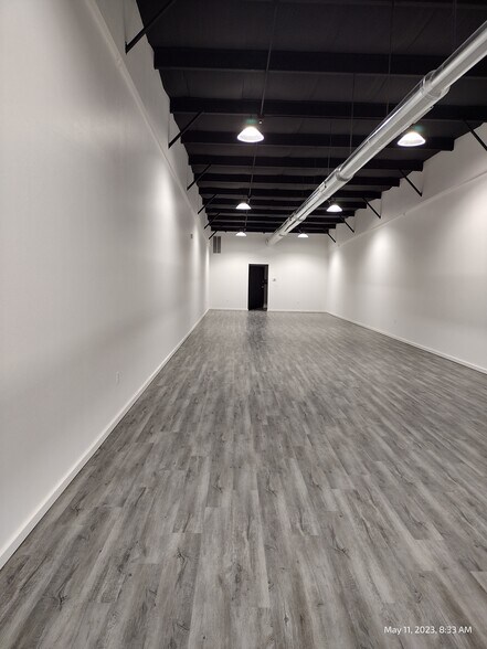 More Photos Of 17860 MacArthur Park Rd, Edmond Flex For Sale