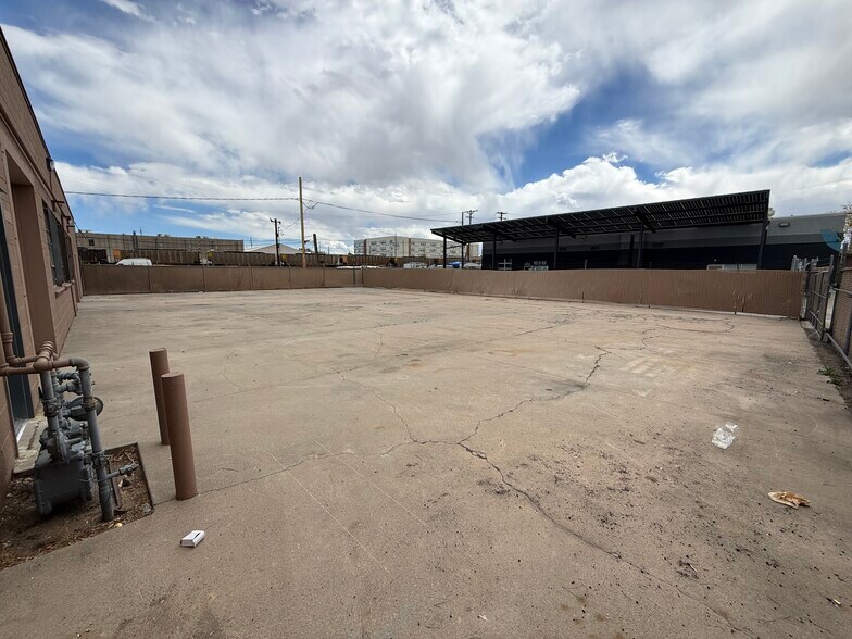 More Photos Of 1438 S Cherokee St, Denver Warehouse For Lease