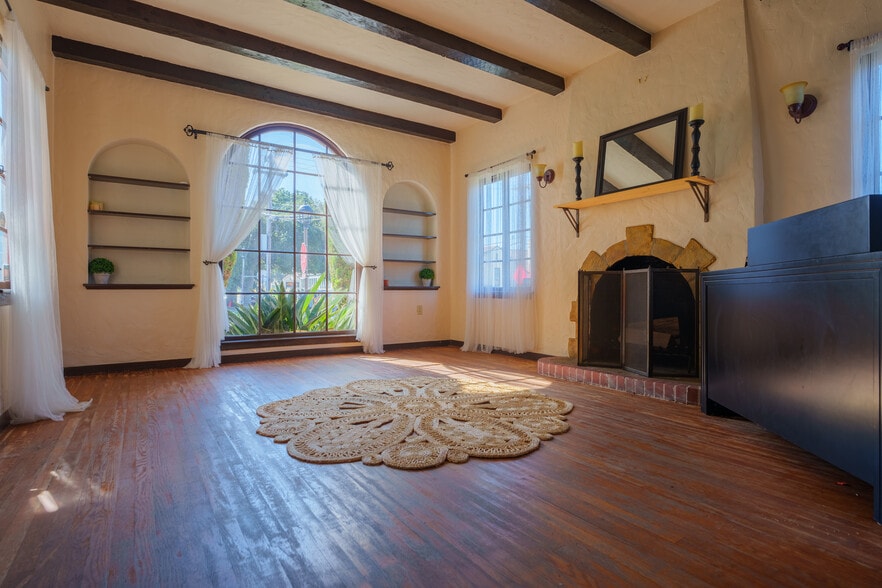 More Photos Of 158 Central Ave, Salinas Office Residential For Sale