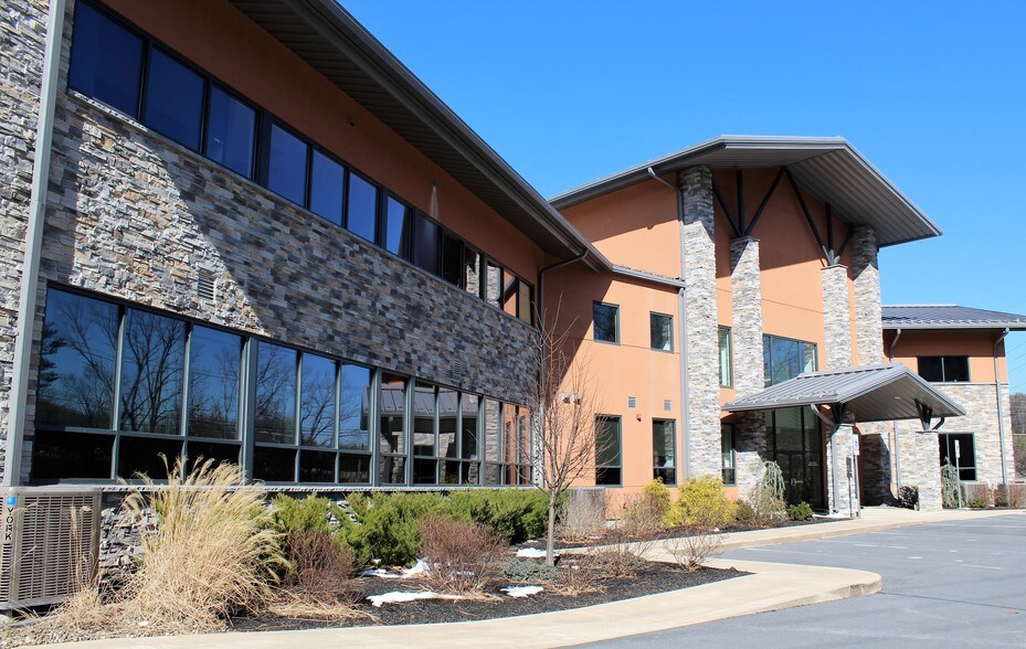 More Photos Of 1019 Ghaner Rd, State College Office For Lease