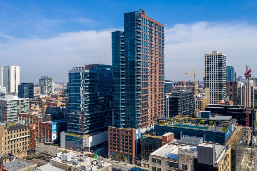 More Photos Of 637-643 N Wells St, Chicago Apartments For Lease