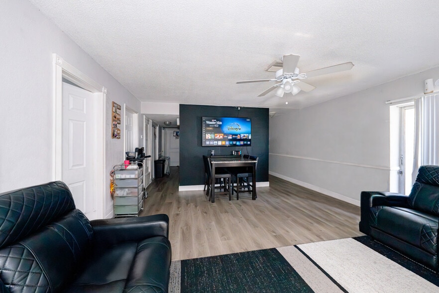 More Photos Of 5971 NW 17th Pl, Sunrise Apartments For Sale