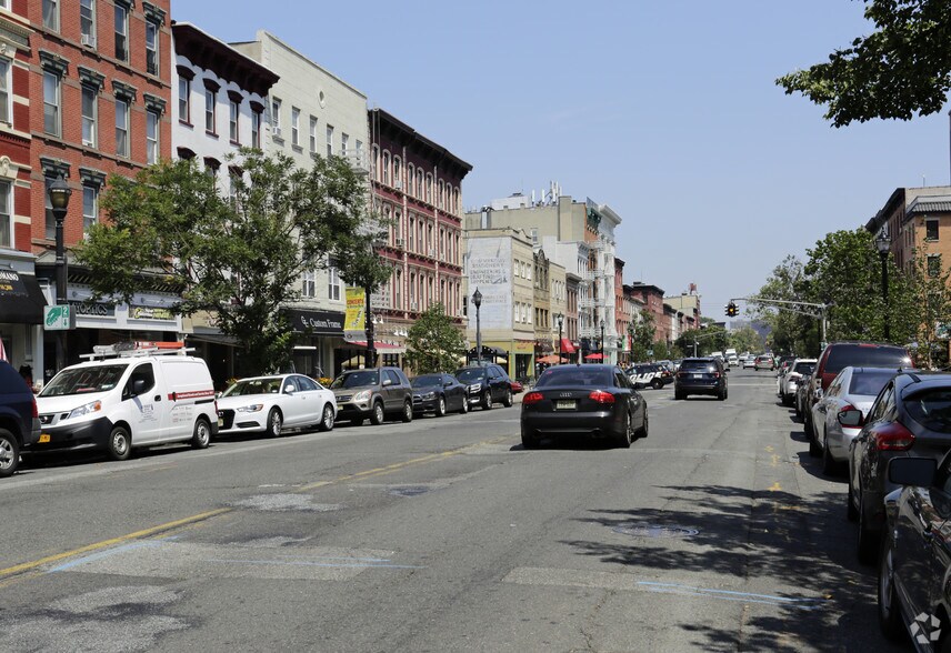 More Photos Of 306 Washington St, Hoboken Office For Lease