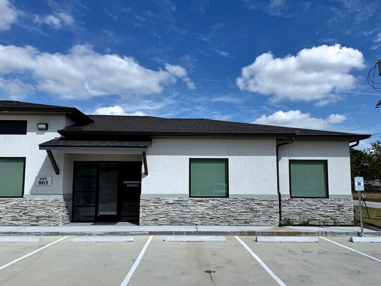 More Photos Of 7630 Dowdell Rd, Spring Unknown For Lease