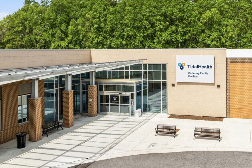 Primary Photo Of 10614 Racetrack Rd, Berlin Medical For Sale