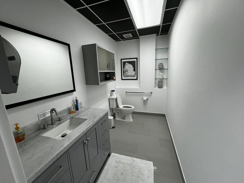 More Photos Of 3226 N Falkenburg Rd, Tampa Office For Sale
