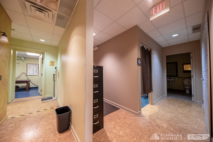 More Photos Of 26965 Center Ridge Rd, Westlake Medical For Sale
