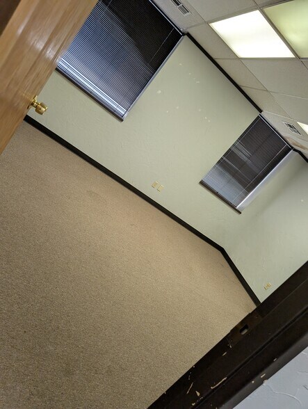 More Photos Of 4300 Highline Blvd, Oklahoma City Coworking Space