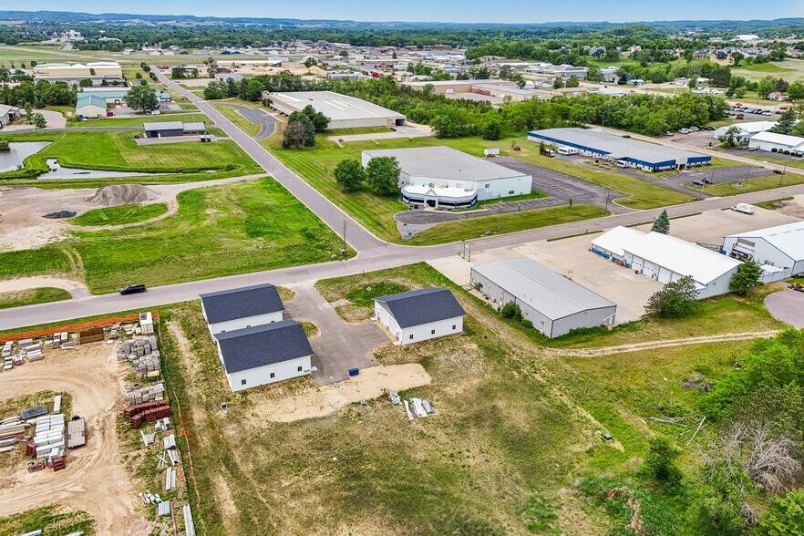 More Photos Of 407 Wengel dr, Reedsburg Light Manufacturing For Sale