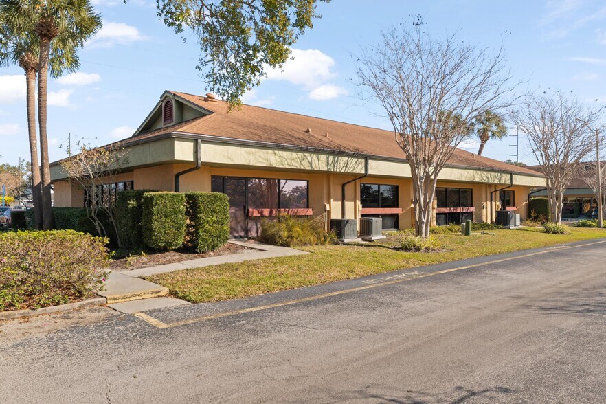 More Photos Of 2339 Sunset Point Rd, Clearwater Medical For Lease