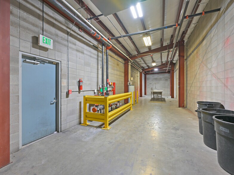 More Photos Of 2530 High Country Ct, Grand Junction Distribution For Lease