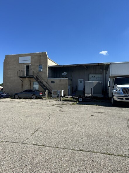 More Photos Of 3516 Wrightway Rd, Dayton Truck Terminal For Sale