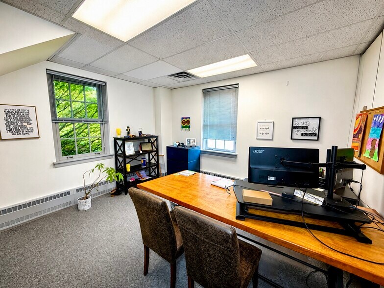 More Photos Of 102 Washington St, Manlius Office For Sale