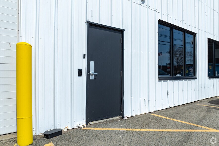 More Photos Of 730 Eastern Ave, Malden Manufacturing For Lease